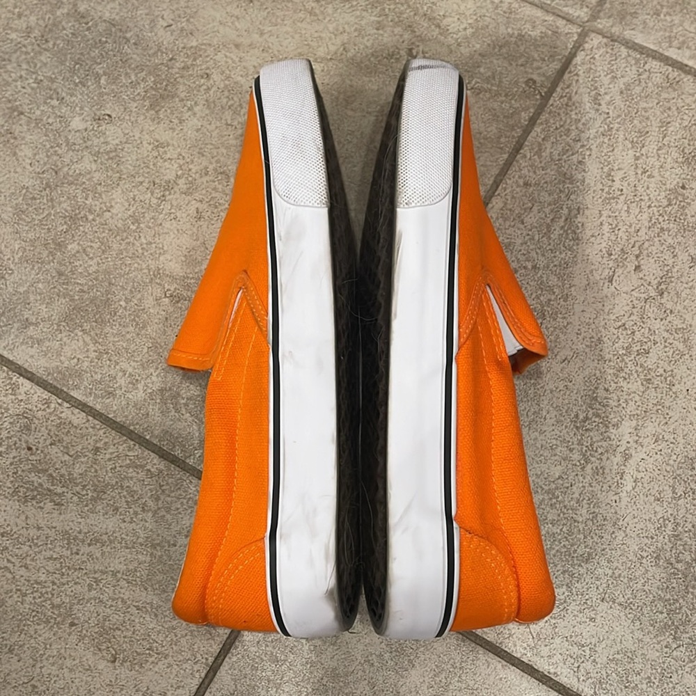 Orange sneakers - Picture 4 of 5